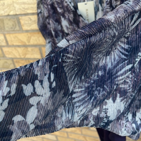 Ramy Brook Margot Metallic Floral Long Sleeve Bodysuit Size Medium - Picture 6 of 10